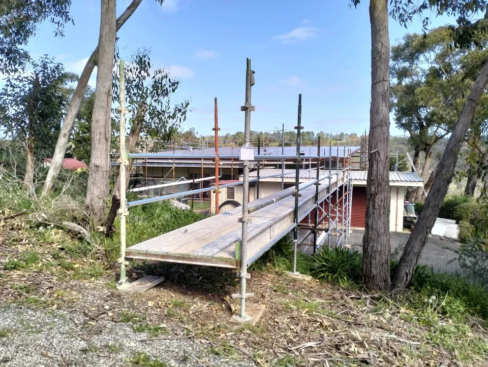Steel Kwikstage scaffold 3